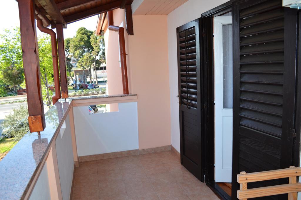 Apartment And Rooms Toka Zadar Room photo