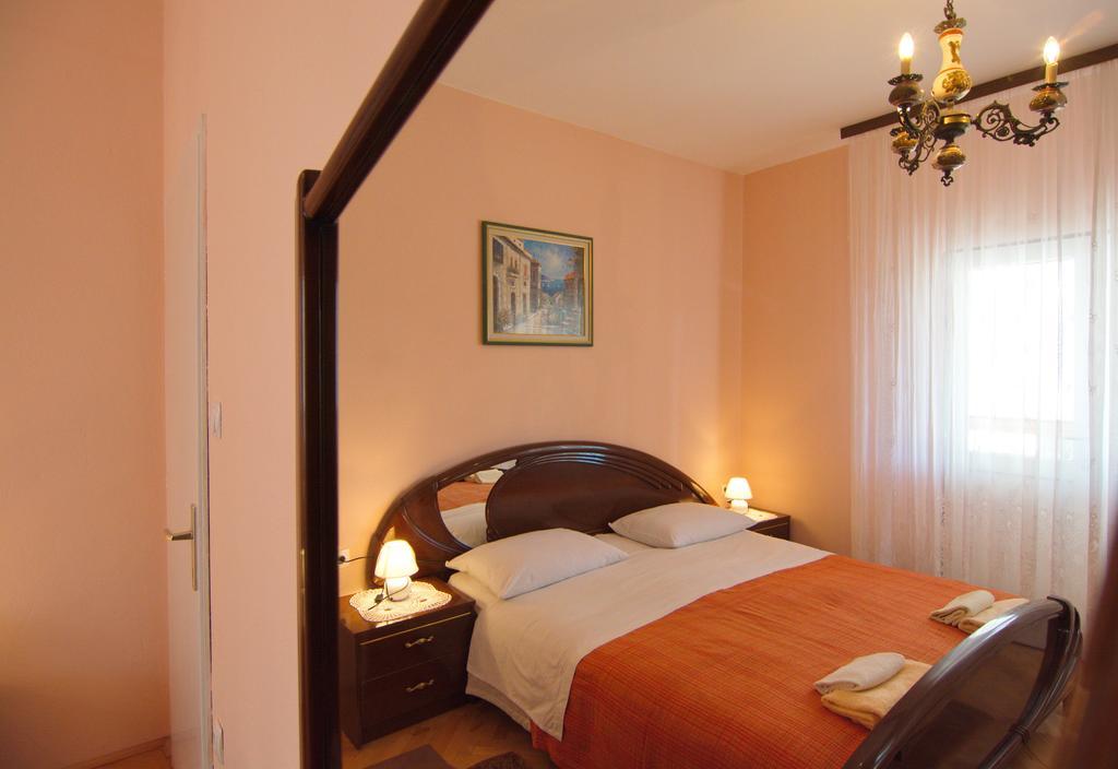 Apartment And Rooms Toka Zadar Exterior photo