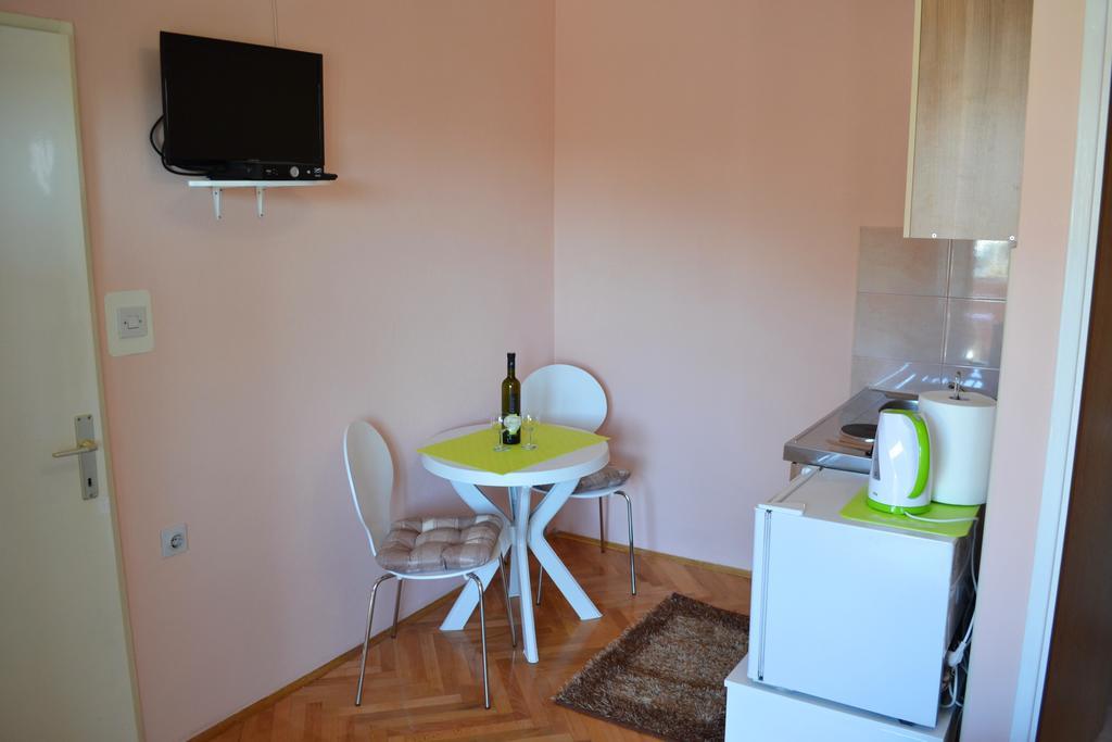 Apartment And Rooms Toka Zadar Room photo