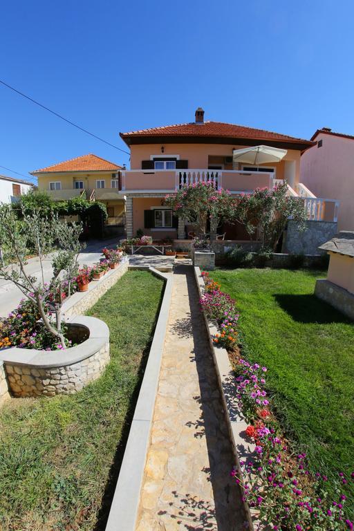 Apartment And Rooms Toka Zadar Room photo